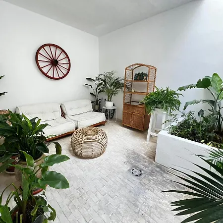 Casa Isabel Aeropuerto Feria Valencia *