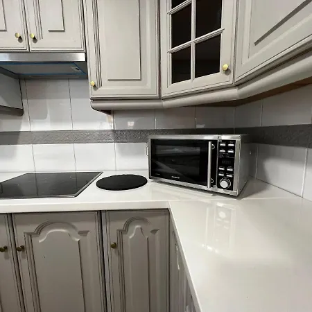 Casa Isabel Aeropuerto Feria Valencia