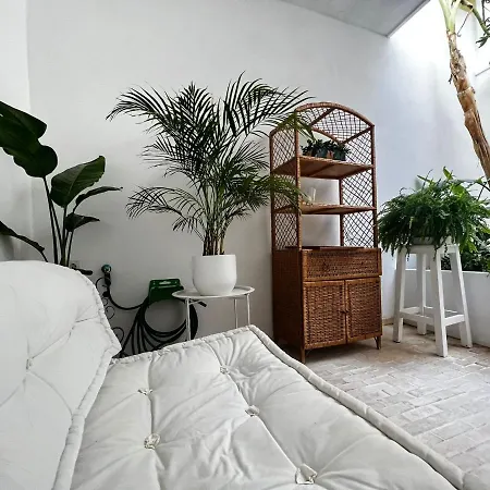 Casa Isabel Aeropuerto Feria Valencia